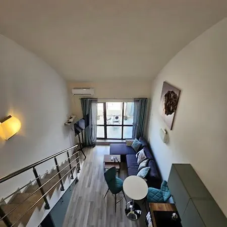 Апартамент Seaview Maisonette Mama Africa *